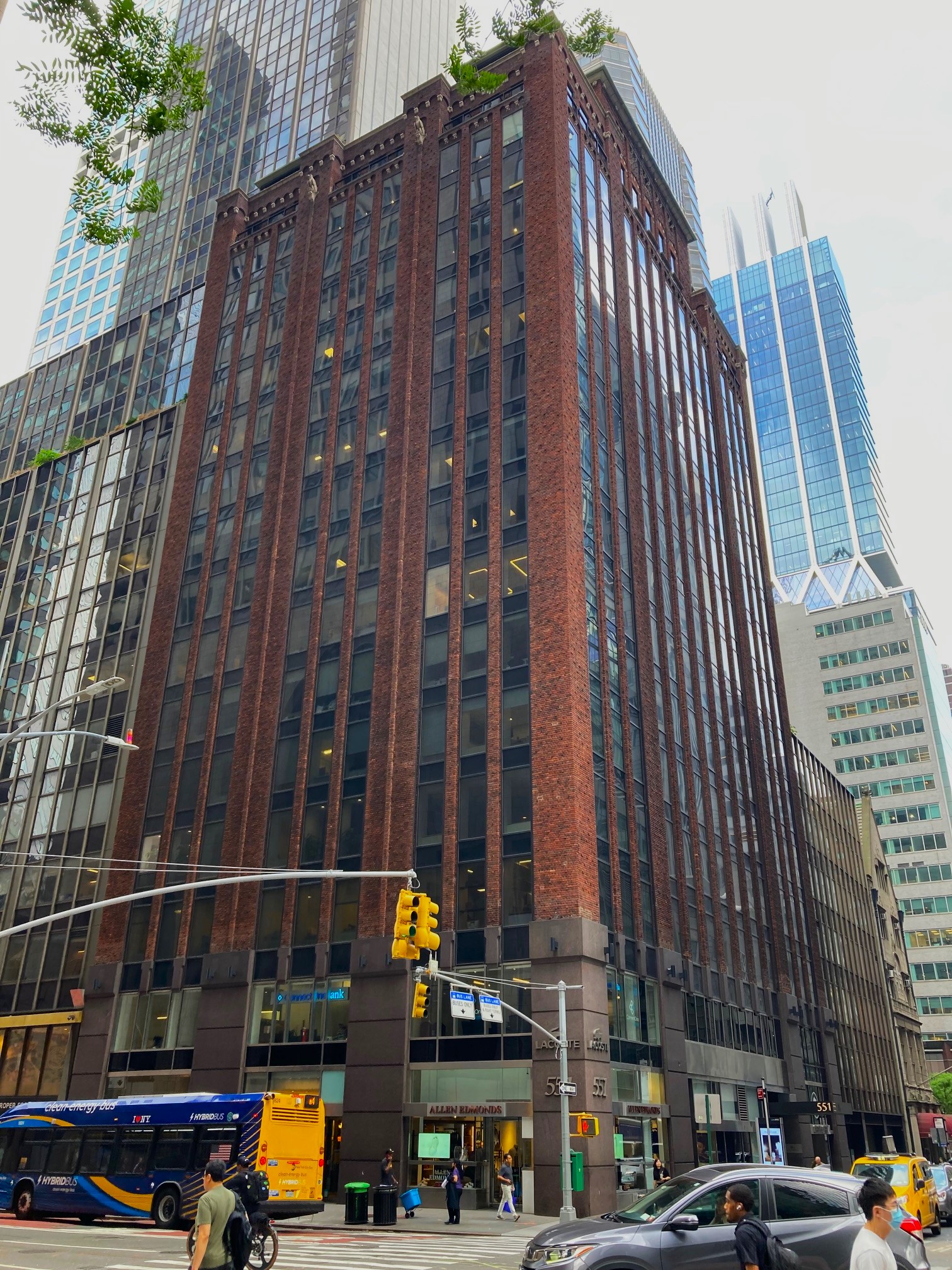 551 Madison Avenue
