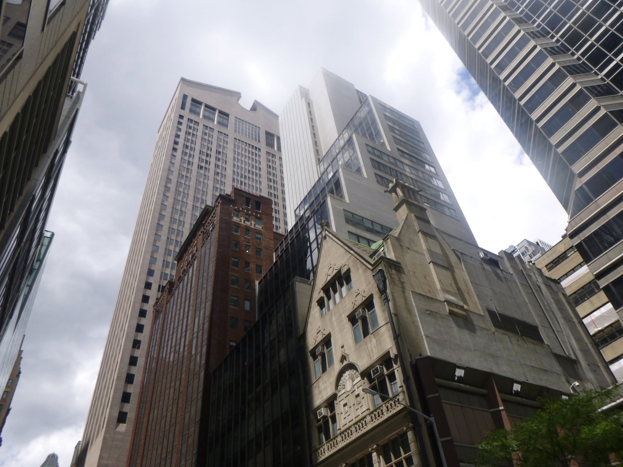 551 Madison Avenue